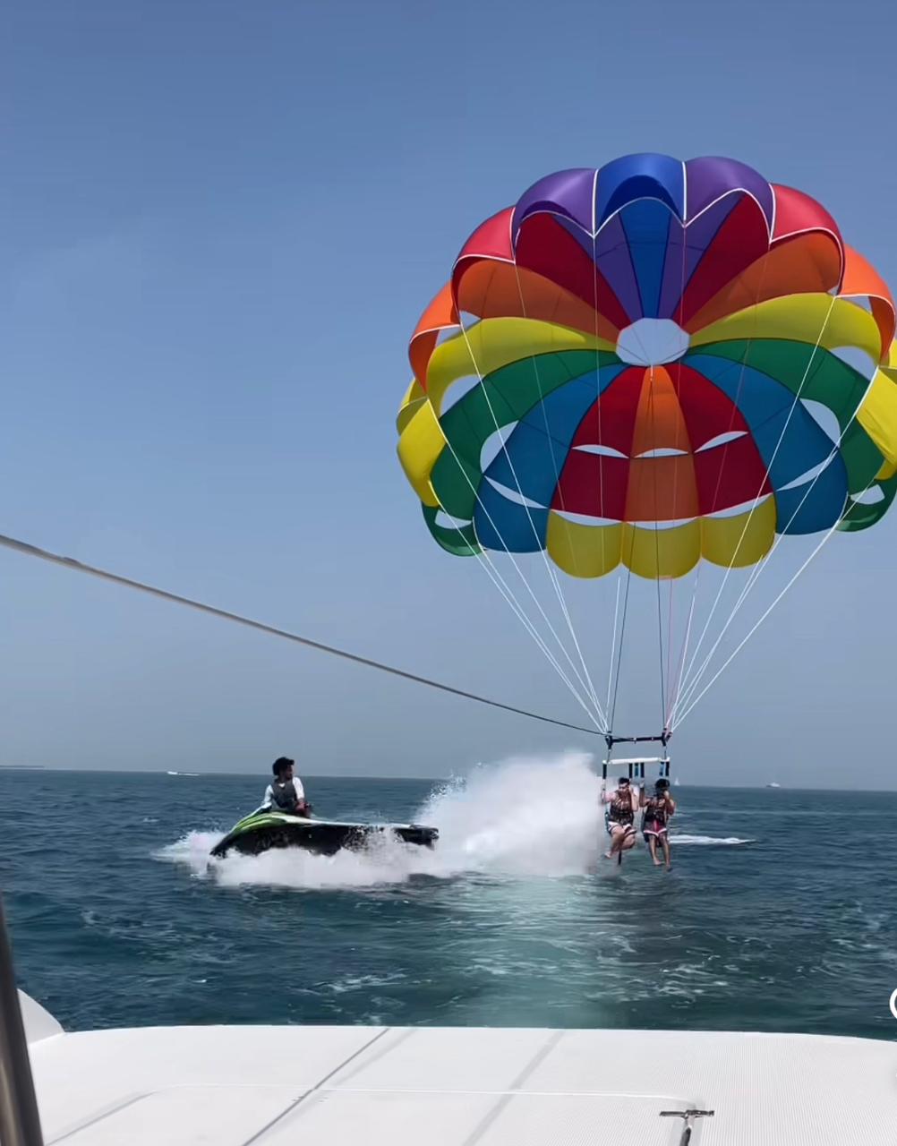 Parasailing in Dubai