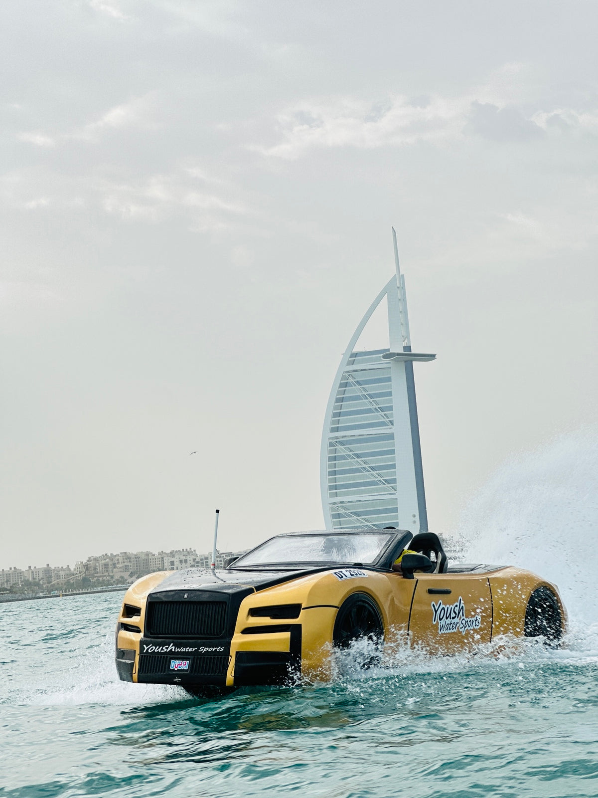 20Min JetCar in Dubai-4 Seater